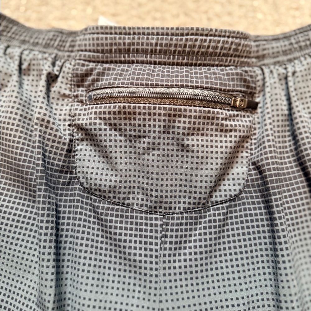Nike Running Men's Gray and Black Running Shorts with Built in Liner size Large - Picture 6 of 9